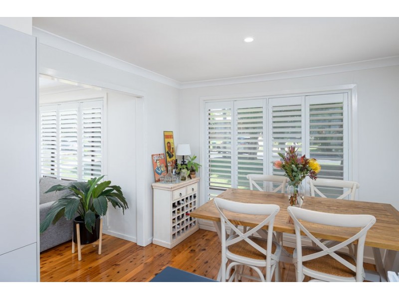 16 FAIRBAIRN CRESCENT, Kooringal NSW 2650