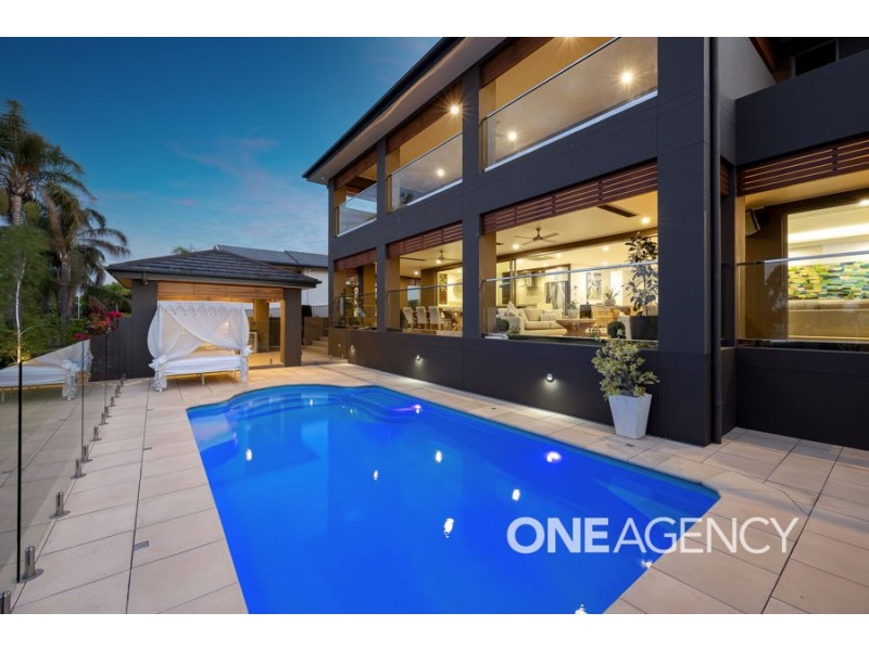 56 LAKEHAVEN DRIVE, Lake Albert NSW 2650
