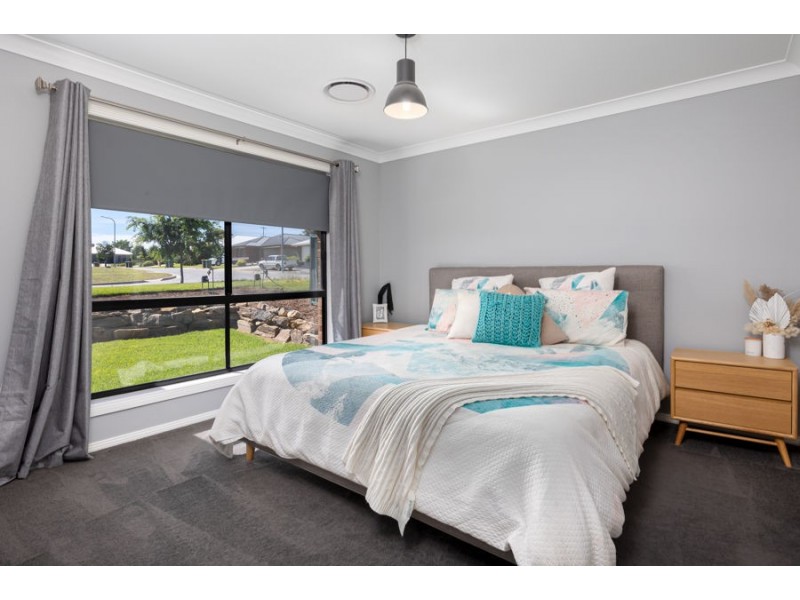 6 BEECH STREET, Forest Hill NSW 2651