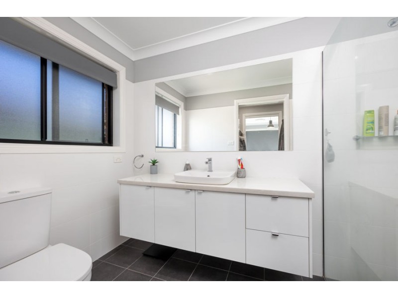 6 BEECH STREET, Forest Hill NSW 2651