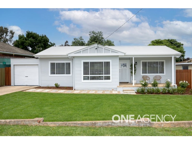 385 LAKE ALBERT ROAD, Kooringal NSW 2650