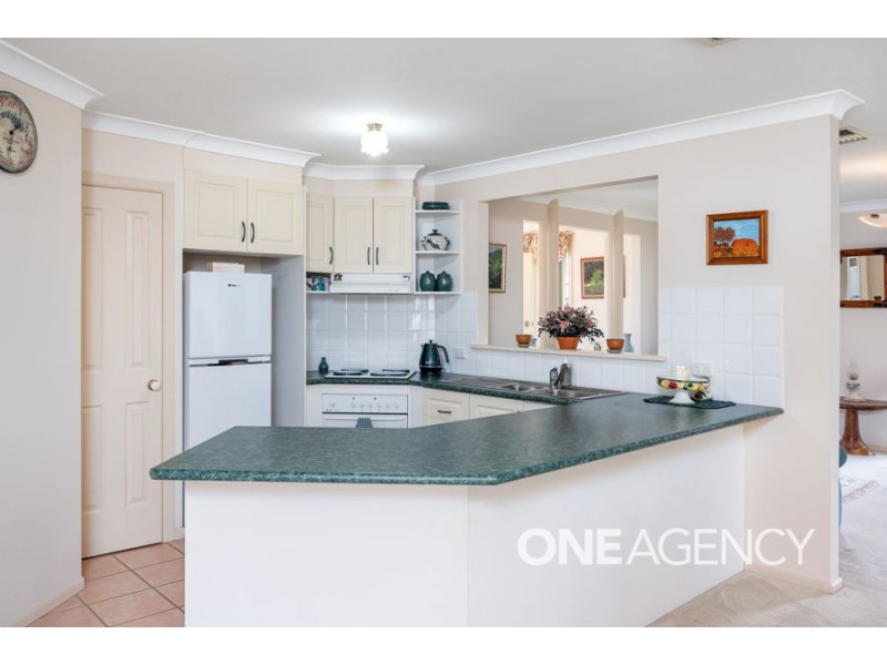 1/29 LANSDOWNE AVENUE, Lake Albert NSW 2650