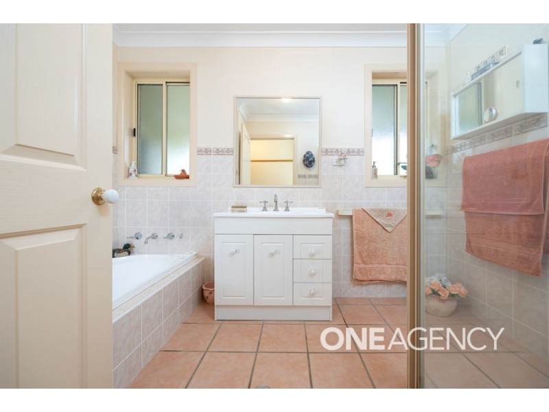 1/29 LANSDOWNE AVENUE, Lake Albert NSW 2650