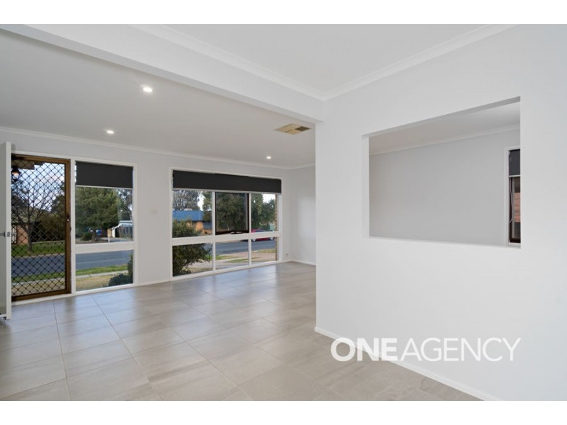 6 PUGSLEY AVENUE, Estella NSW 2650