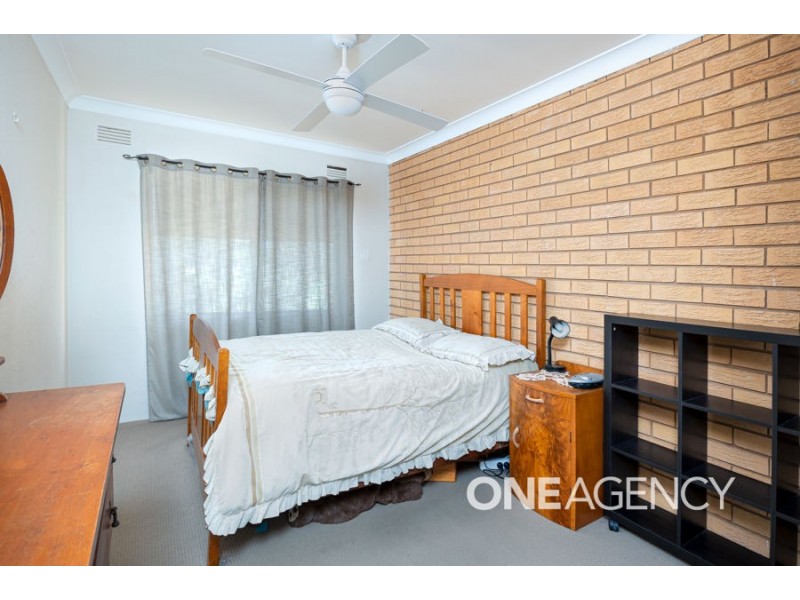 7/9 HENSCHKE AVENUE, Tolland NSW 2650