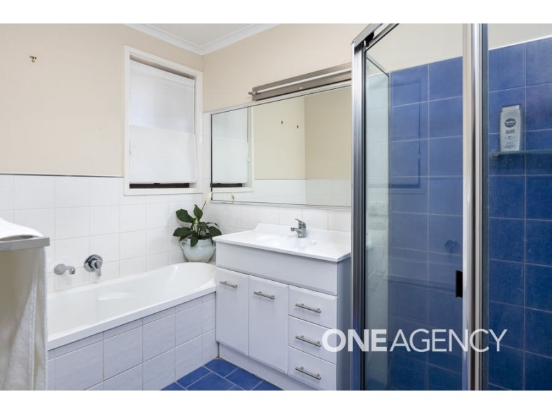 3 HUME STREET, Lake Albert NSW 2650