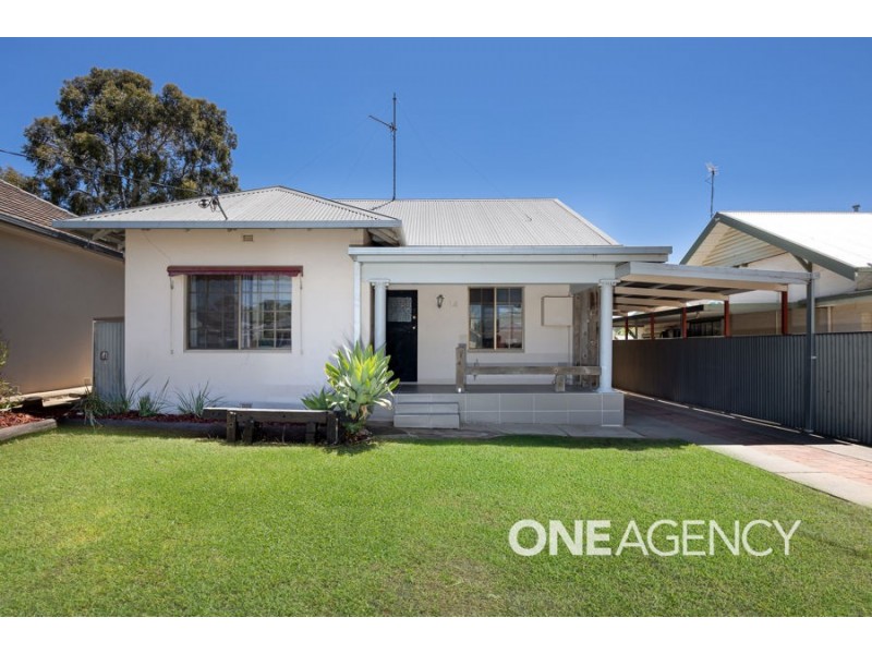 14 NORMAN STREET, Turvey Park NSW 2650