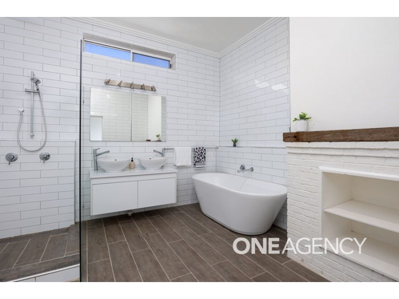 14 NORMAN STREET, Turvey Park NSW 2650