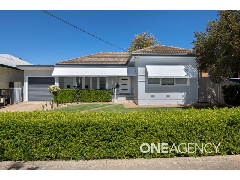 15 TUCKER STREET, Turvey Park NSW 2650