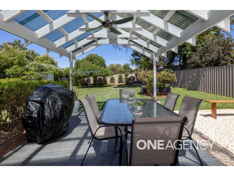 15 TUCKER STREET, Turvey Park NSW 2650