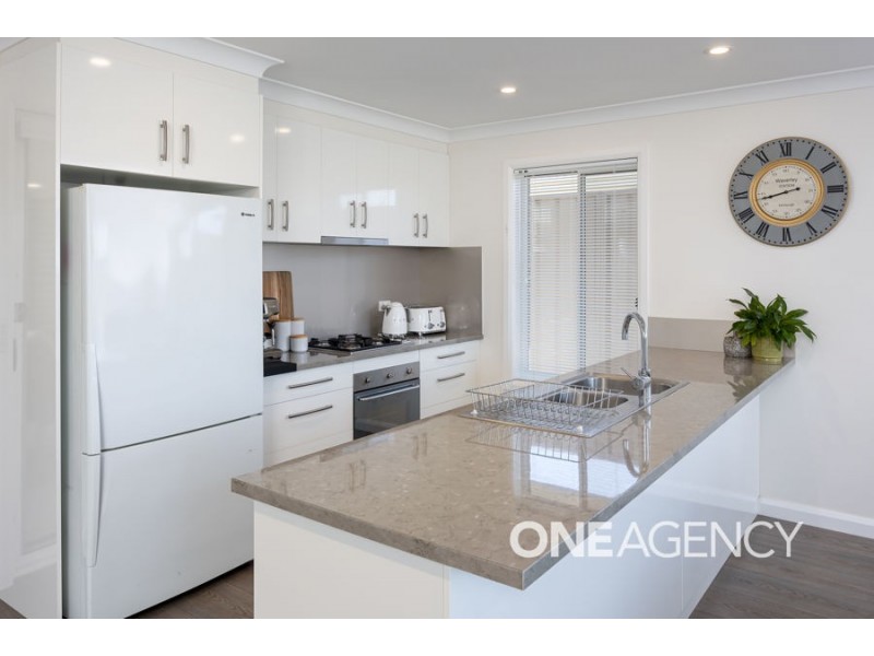 22 ROSS PARKWAY, Gobbagombalin NSW 2650