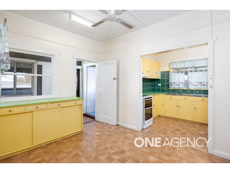 77 BROOKONG STREET, Lockhart NSW 2656