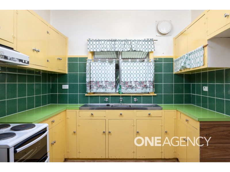 77 BROOKONG STREET, Lockhart NSW 2656