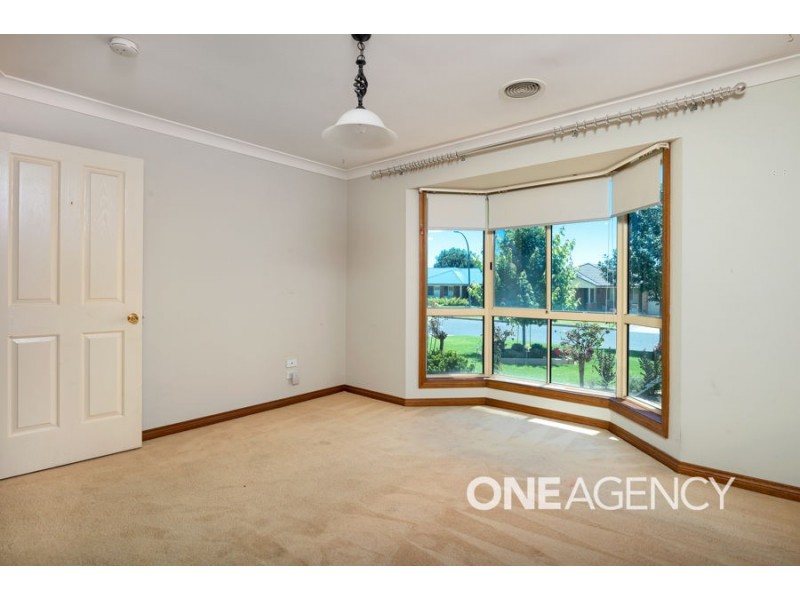 29 WOOMERA PLACE, Glenfield Park NSW 2650