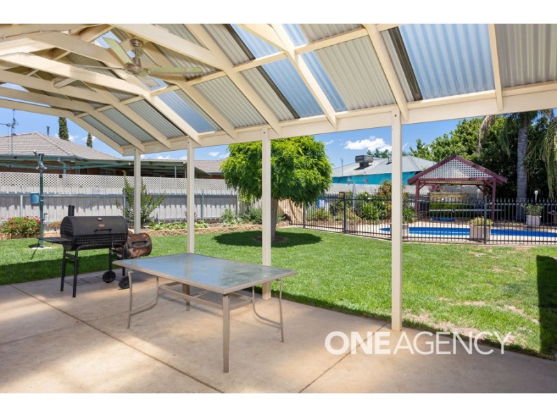 29 WOOMERA PLACE, Glenfield Park NSW 2650