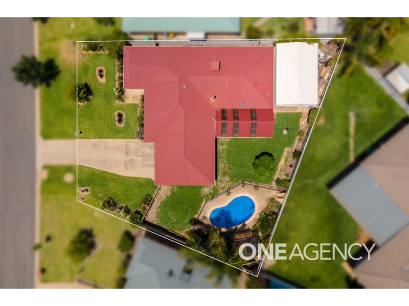 29 WOOMERA PLACE, Glenfield Park NSW 2650