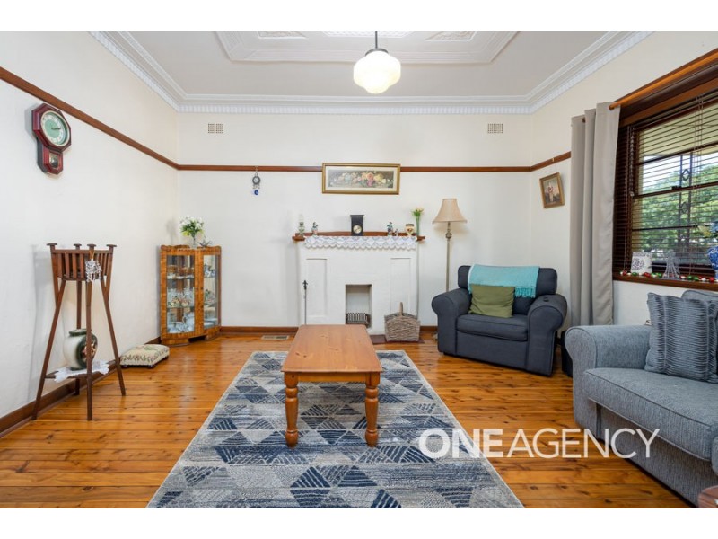 24 TREVOR STREET, Turvey Park NSW 2650