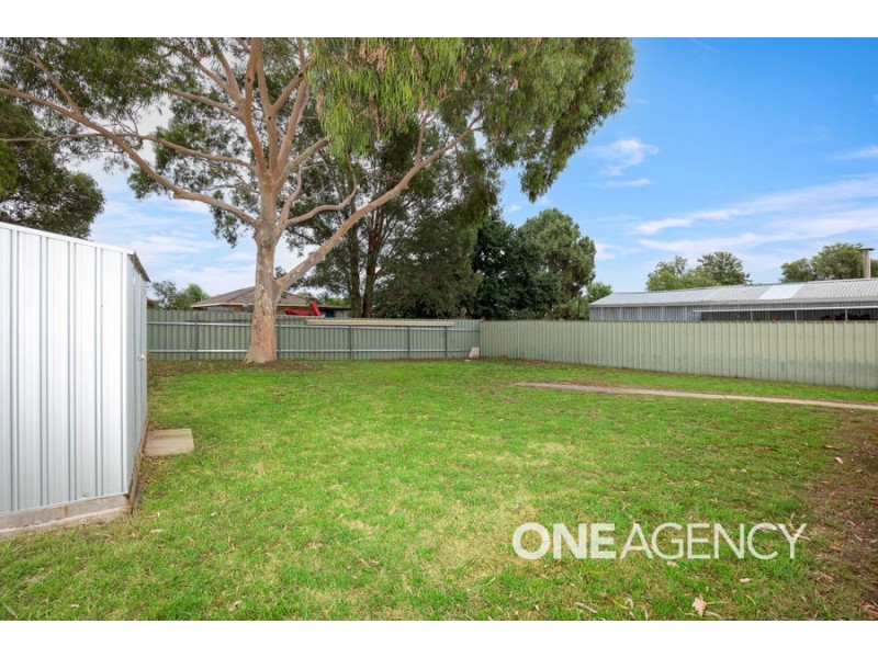 37 DUNN AVENUE, Forest Hill NSW 2651