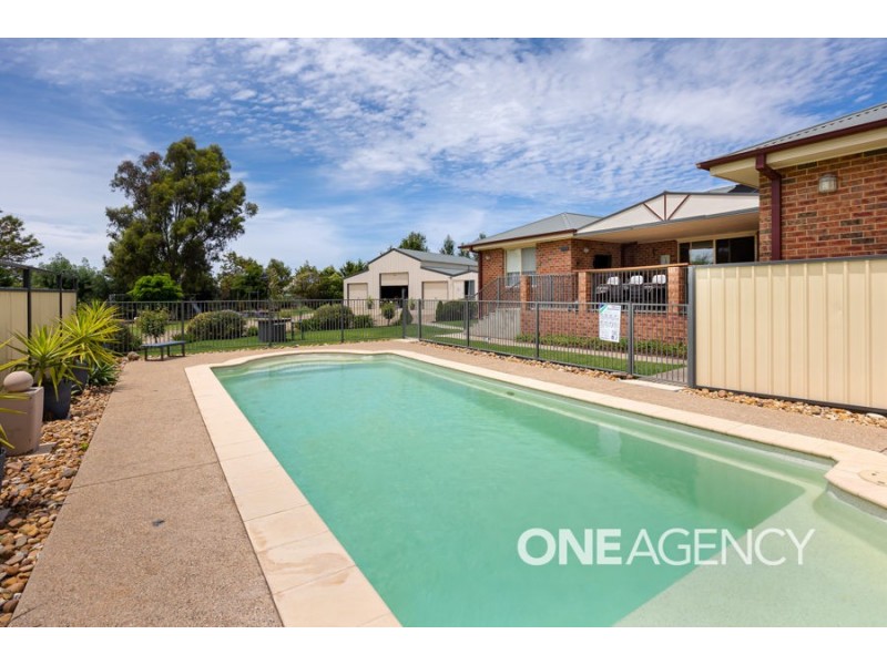 5 LILLI PILLI PLACE, Springvale NSW 2650