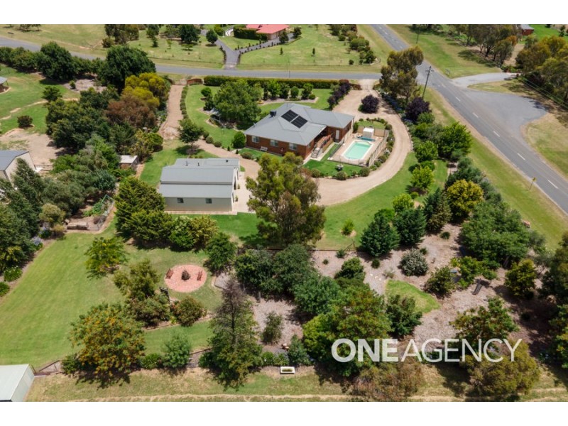 5 LILLI PILLI PLACE, Springvale NSW 2650