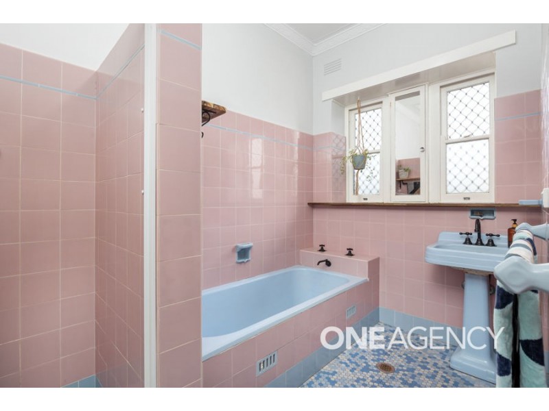 62 BOURKE STREET, Turvey Park NSW 2650