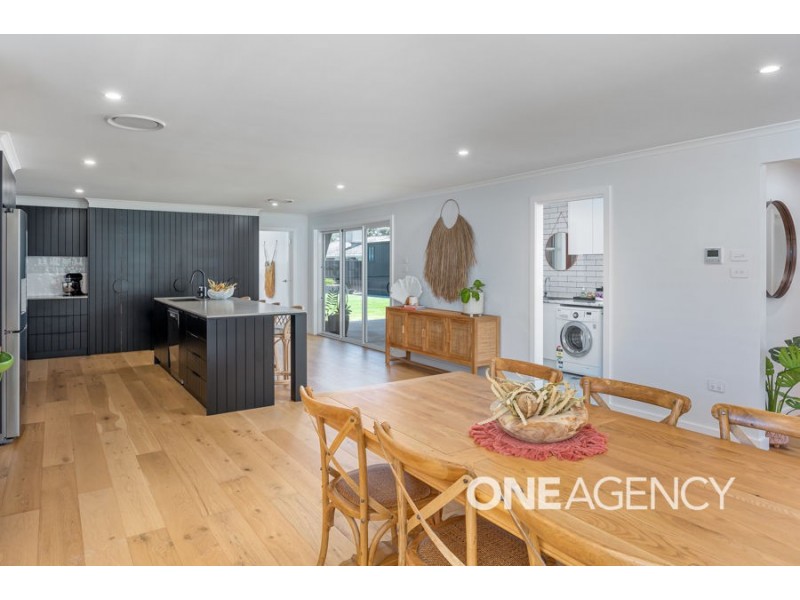 91 BALMORAL CRESCENT, Lake Albert NSW 2650