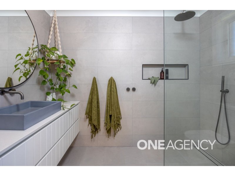91 BALMORAL CRESCENT, Lake Albert NSW 2650