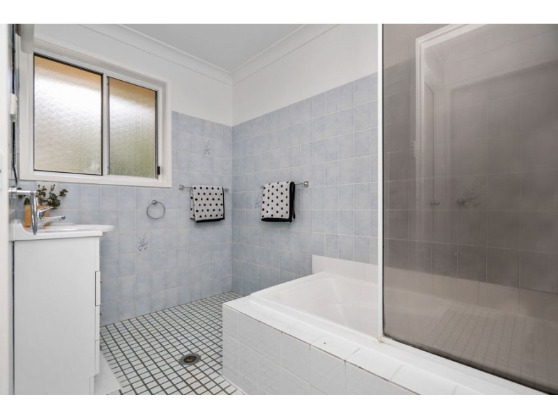 55 MISSOURI AVENUE, Tolland NSW 2650