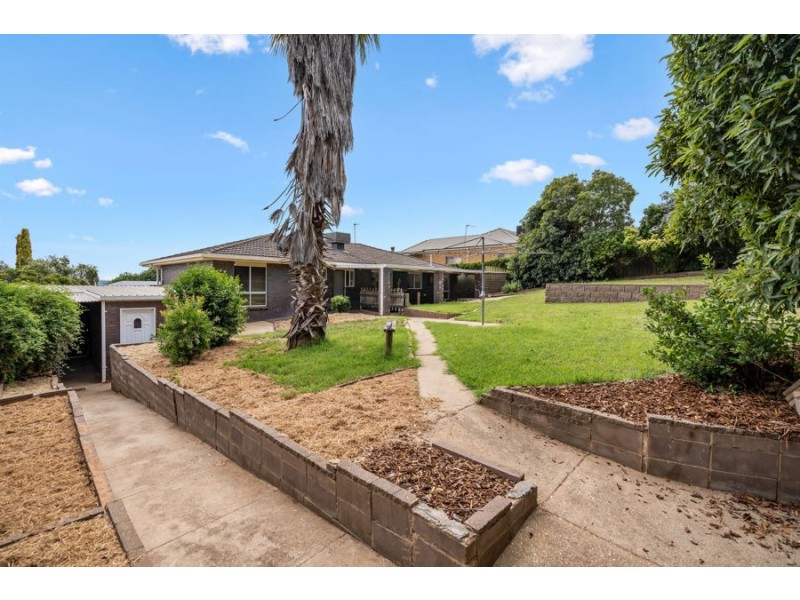 55 MISSOURI AVENUE, Tolland NSW 2650
