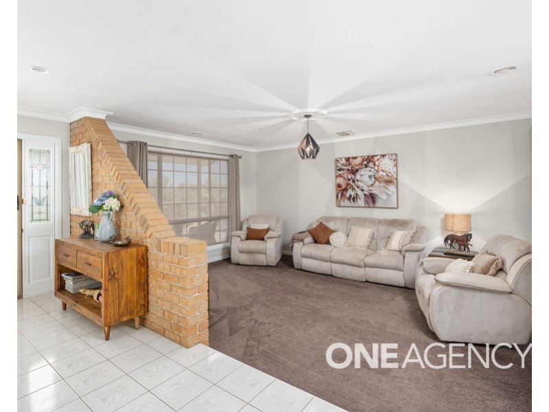 1 ELLWOOD CLOSE, Bourkelands NSW 2650