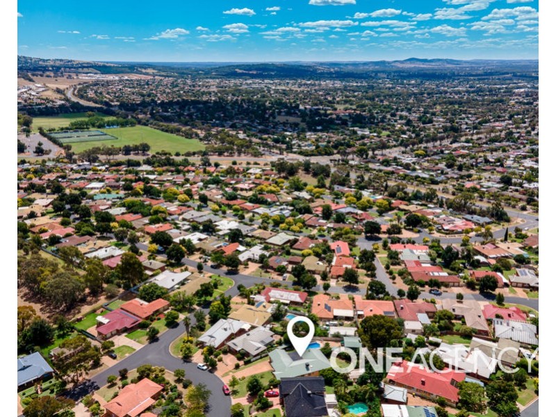 1 ELLWOOD CLOSE, Bourkelands NSW 2650