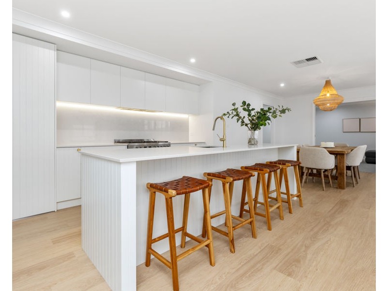 43 JUMBUCK DRIVE, Gobbagombalin NSW 2650