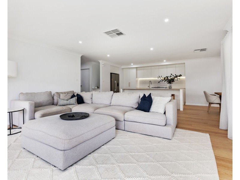 43 JUMBUCK DRIVE, Gobbagombalin NSW 2650