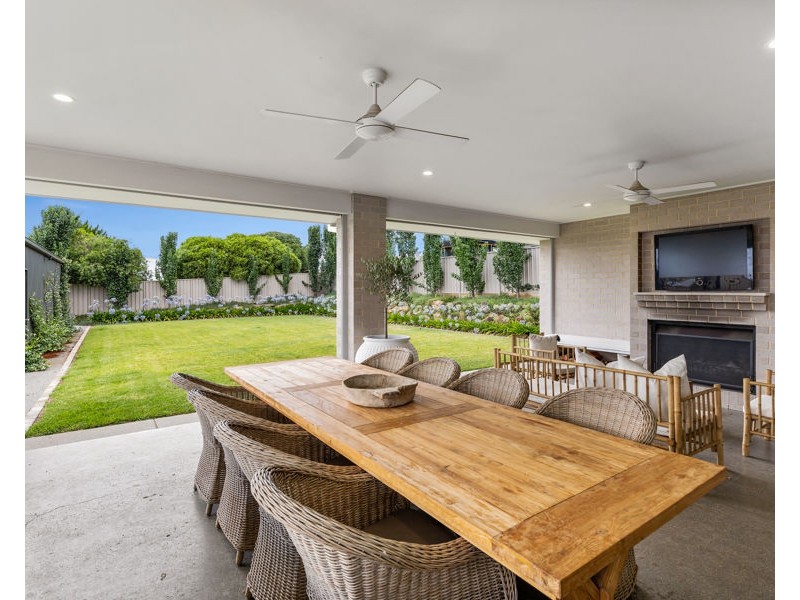 5 BONNER STREET, Lloyd NSW 2650