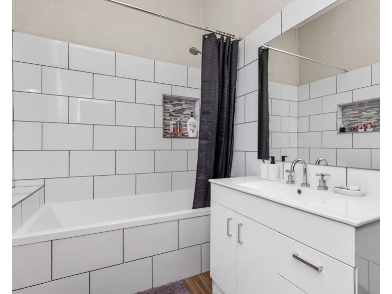 65 BROOKONG STREET, Lockhart NSW 2656