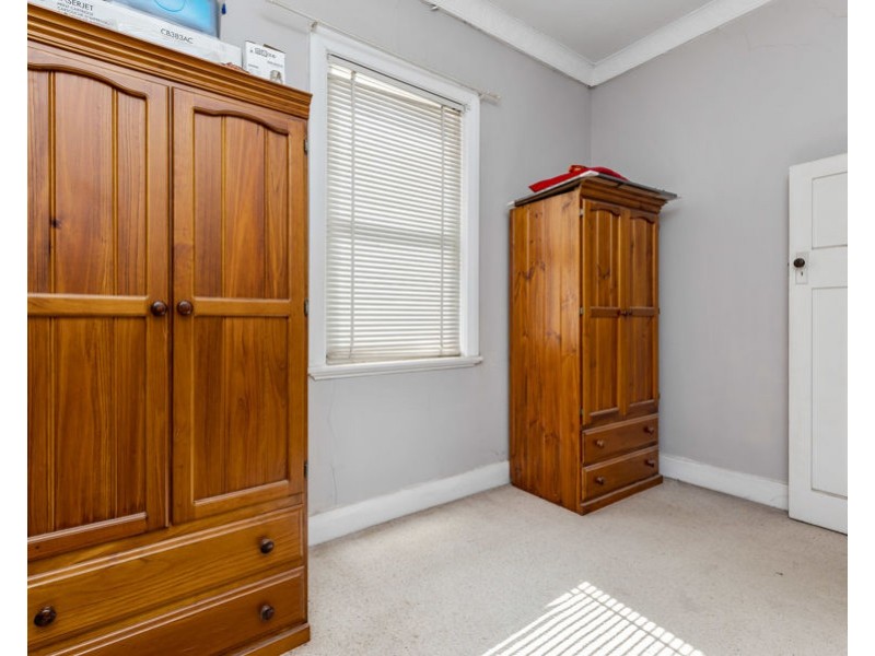 220 GURWOOD STREET, Wagga Wagga NSW 2650
