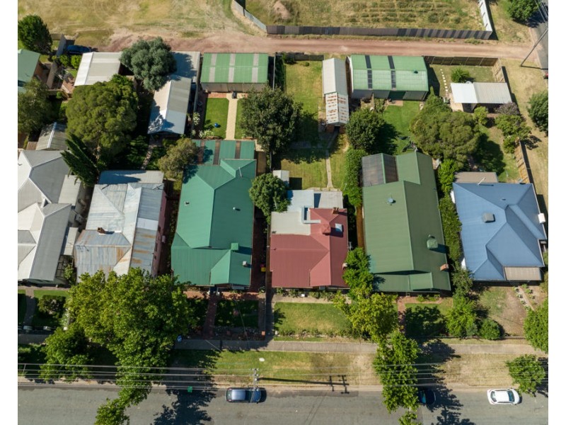 220 GURWOOD STREET, Wagga Wagga NSW 2650