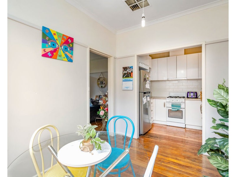 10 SPOONER AVENUE, Mount Austin NSW 2650