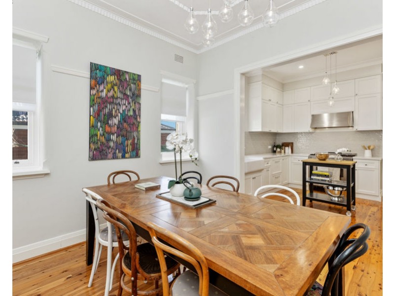 27 EDMONDSON STREET, Turvey Park NSW 2650