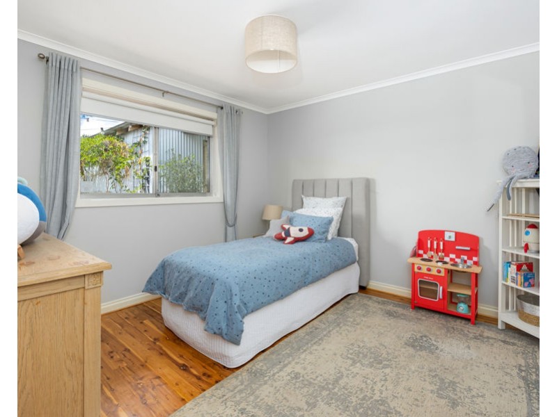 27 EDMONDSON STREET, Turvey Park NSW 2650