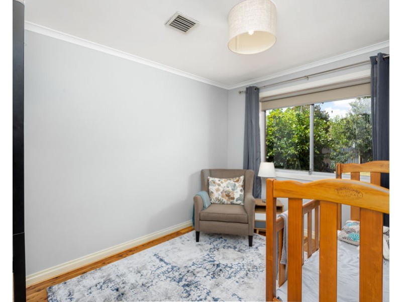 27 EDMONDSON STREET, Turvey Park NSW 2650