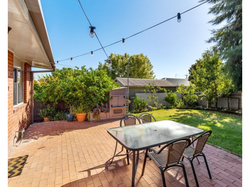 27 EDMONDSON STREET, Turvey Park NSW 2650