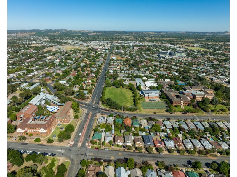 27 EDMONDSON STREET, Turvey Park NSW 2650