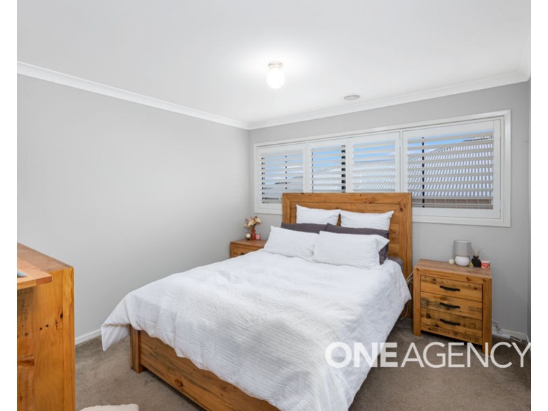 6 DARCY DRIVE, Boorooma NSW 2650