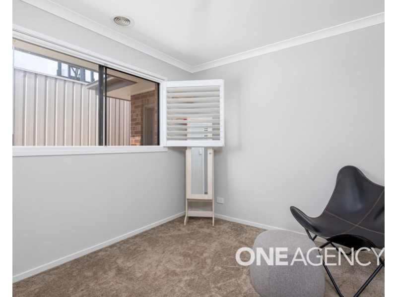 6 DARCY DRIVE, Boorooma NSW 2650