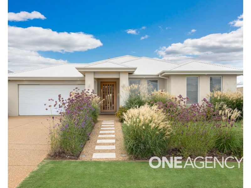 19 JIMBEROO LOOP, Gobbagombalin NSW 2650