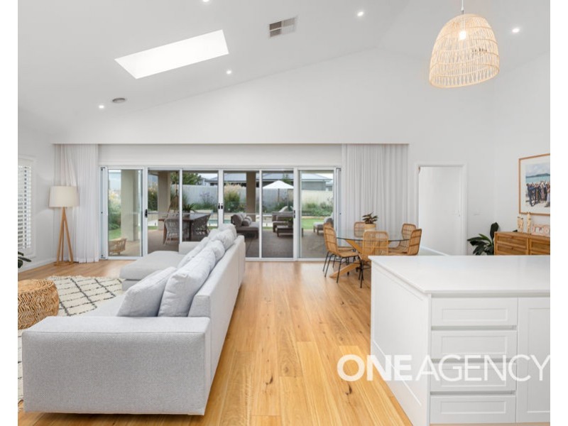 19 JIMBEROO LOOP, Gobbagombalin NSW 2650