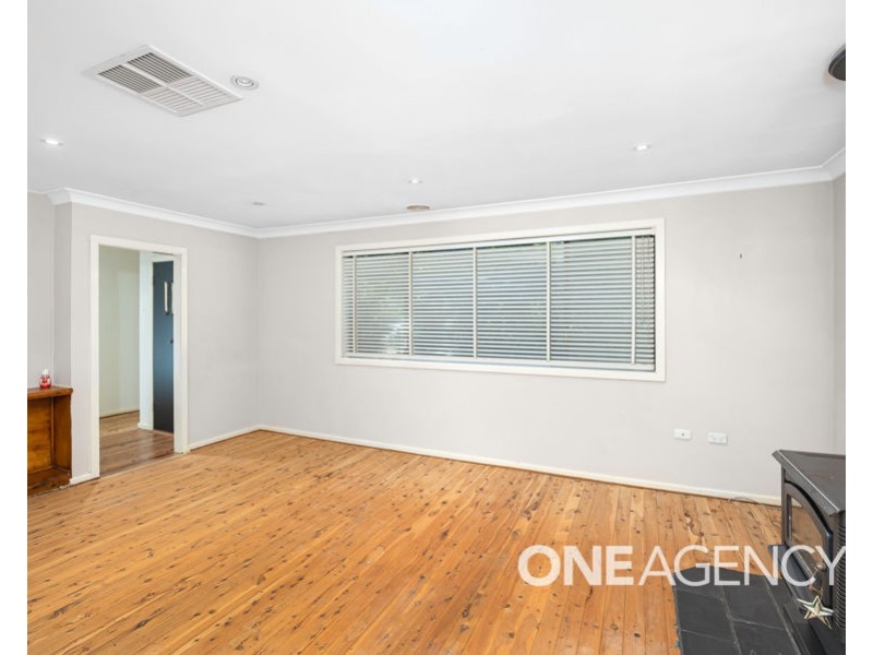 16 COOINBIL CRESCENT, Kooringal NSW 2650