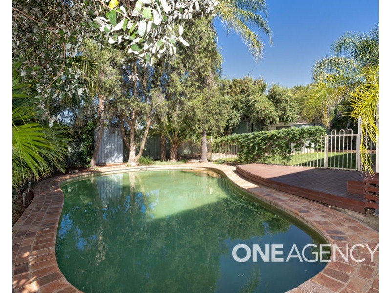 16 COOINBIL CRESCENT, Kooringal NSW 2650