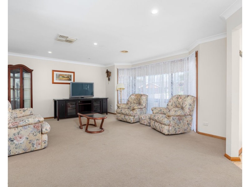 5/18 HARGRAVE AVENUE, Lloyd NSW 2650